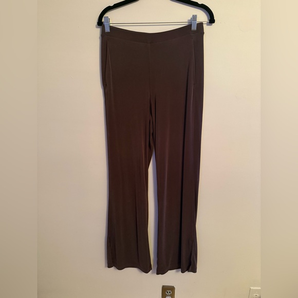 Lululemon Drapey Softstreme Flared Pant - Picture 12 of 13